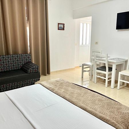 Tomi Apartments Sarande Exterior photo